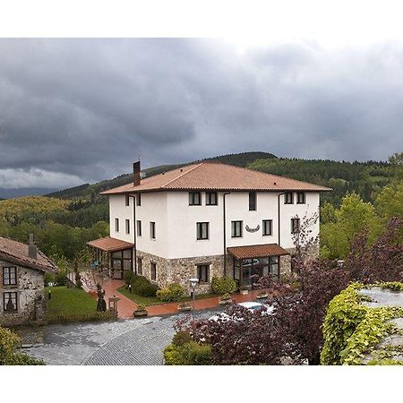 Hotel Santuario Urkiola - Lagunetxea Urquiola Buitenkant foto