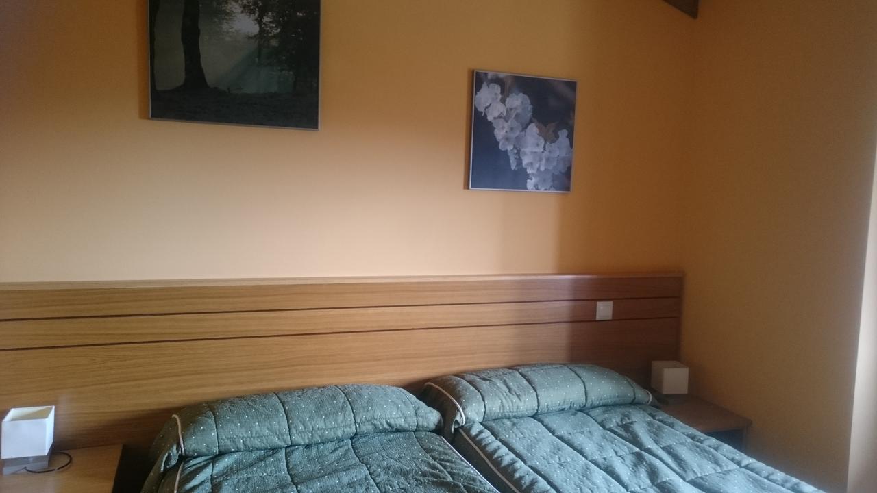 Hotel Santuario Urkiola - Lagunetxea Urquiola Buitenkant foto