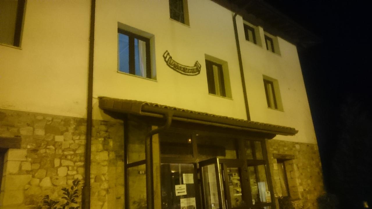 Hotel Santuario Urkiola - Lagunetxea Urquiola Buitenkant foto