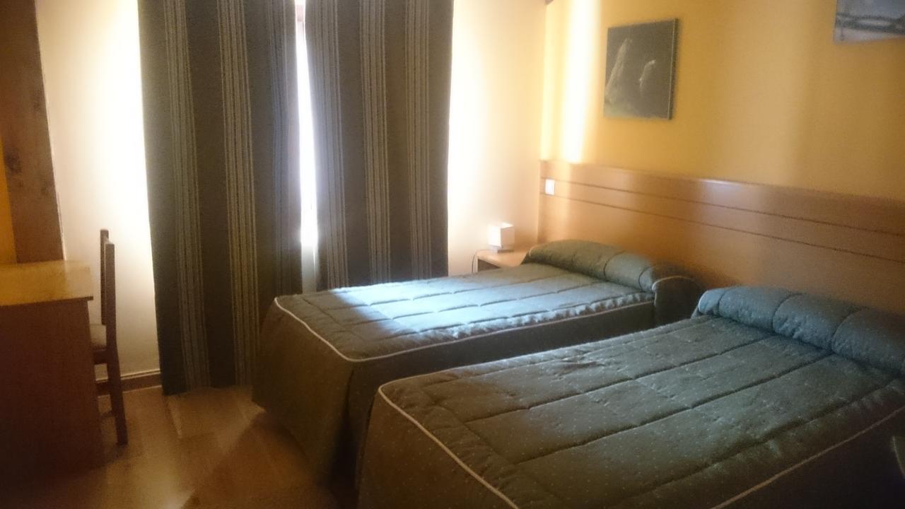 Hotel Santuario Urkiola - Lagunetxea Urquiola Buitenkant foto