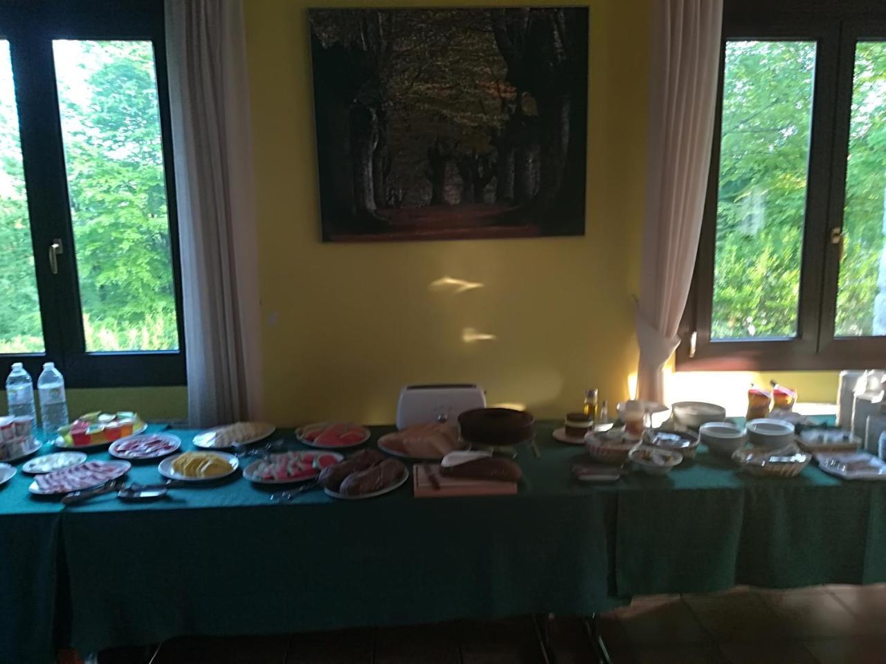 Hotel Santuario Urkiola - Lagunetxea Urquiola Buitenkant foto